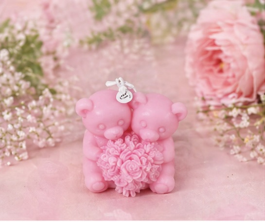 Teddy love candle